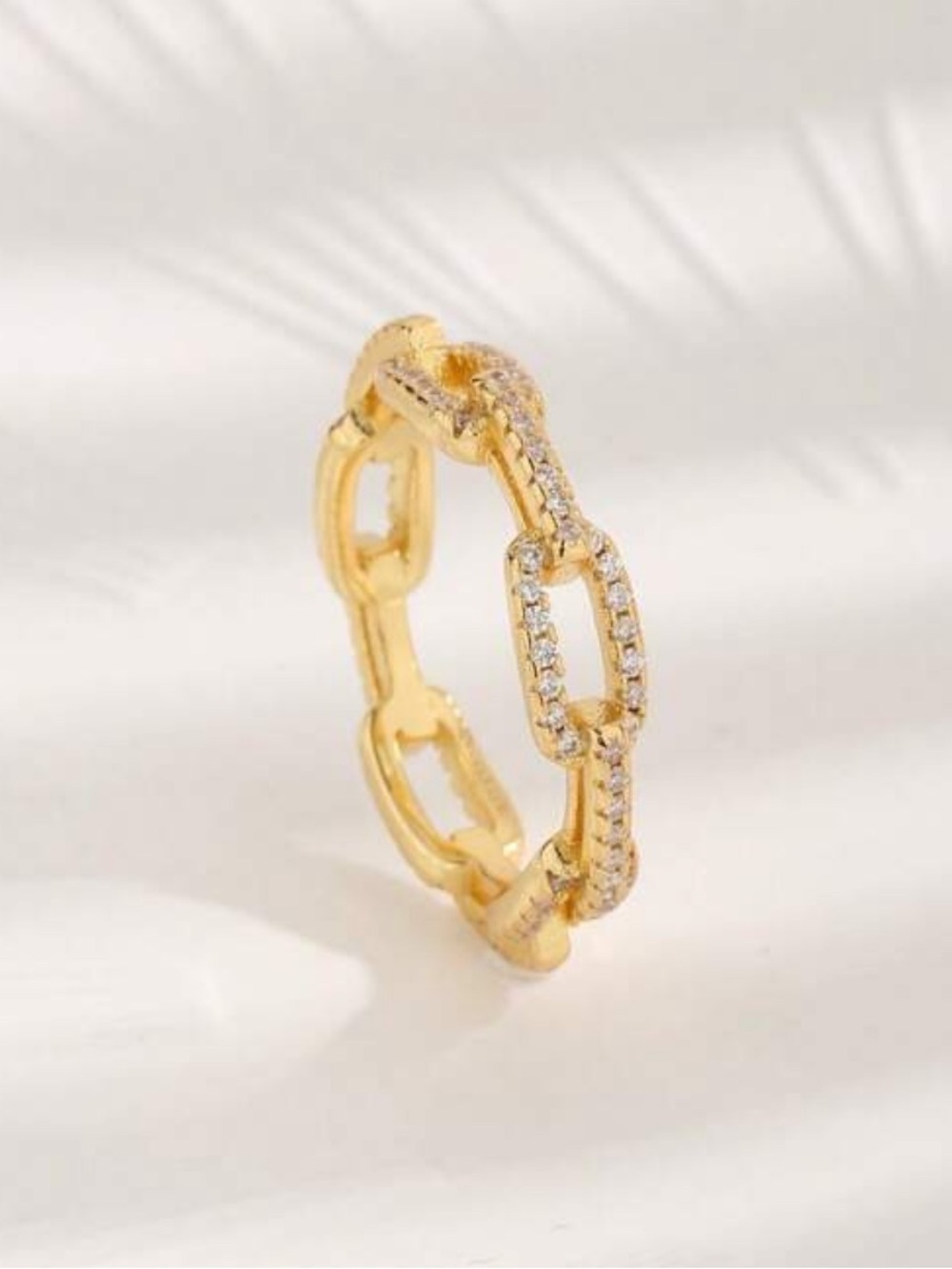 INTERLOCKED CHAIN RING WITH CUBIC ZIRCONIA ACCENTS - NEW